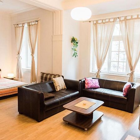 Lion Apartments In Historical Center, Bratislava Old Town Екстер'єр фото