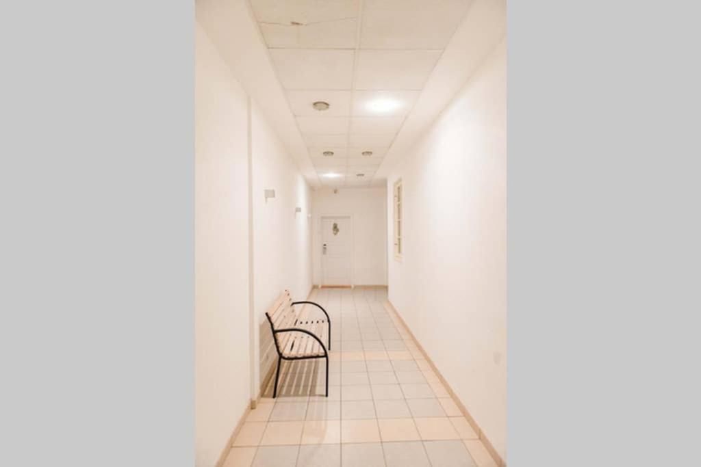 Lion Apartments In Historical Center, Bratislava Old Town Екстер'єр фото