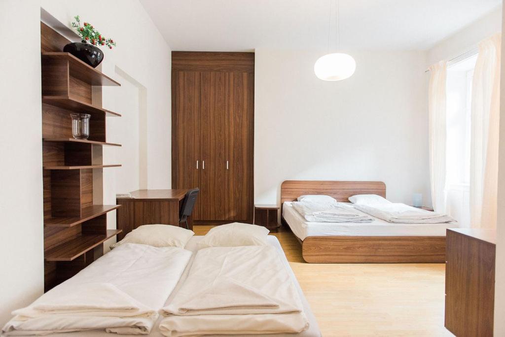Lion Apartments In Historical Center, Bratislava Old Town Екстер'єр фото