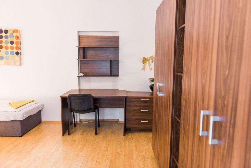 Lion Apartments In Historical Center, Bratislava Old Town Екстер'єр фото