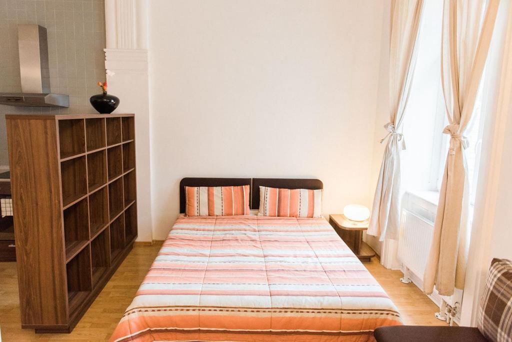 Lion Apartments In Historical Center, Bratislava Old Town Екстер'єр фото
